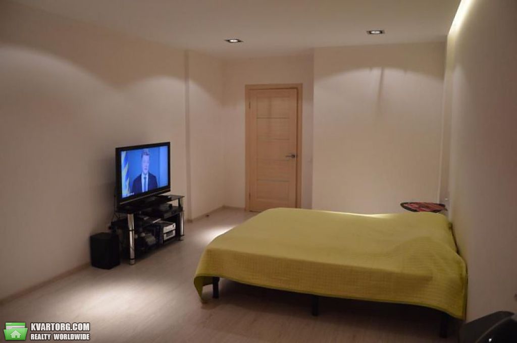 Sell 3-room apartment. Киев,  Трутенко — photo 3
