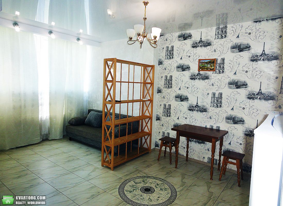 Rent out 2-room apartment. Одесса, Радужный Массив — photo 4