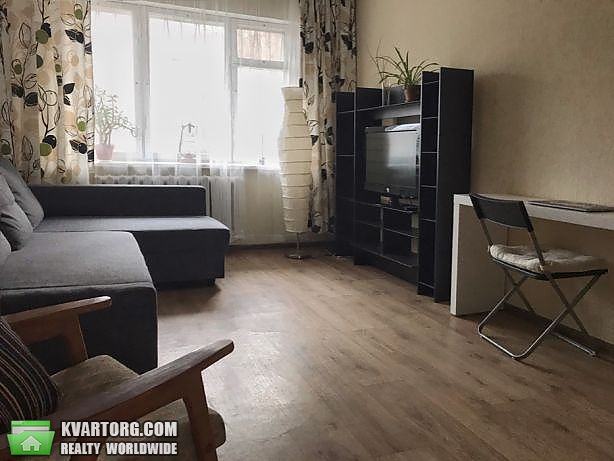 Rent out 2-room apartment. Киев,  Вернадского бул — photo 4