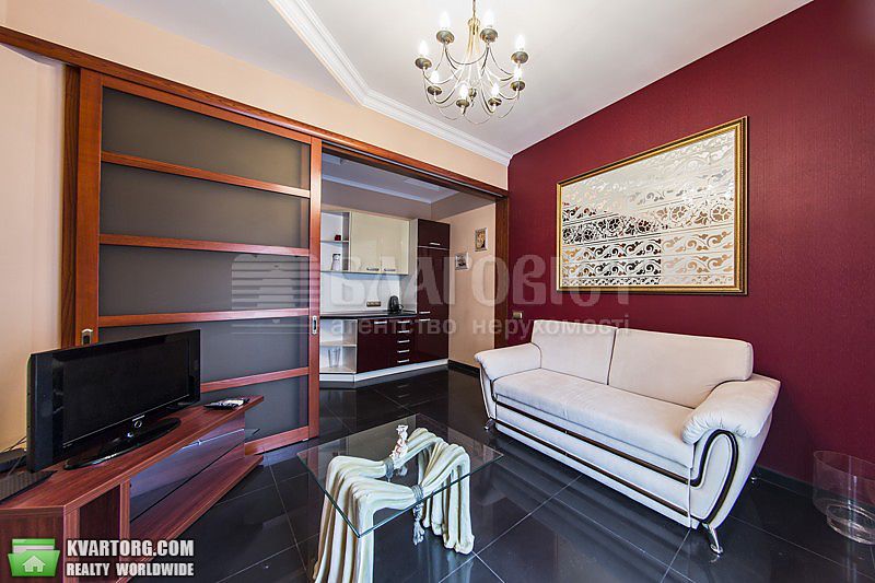 Rent out 2-room apartment. Киев,  Шелковичная — photo 5