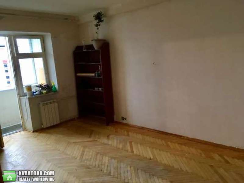 Sell 3-room apartment. Киев,  Булаховского — photo 2