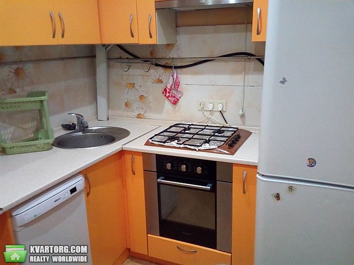 Rent out 2-room apartment. Киев,  Клавдиевская — photo 1