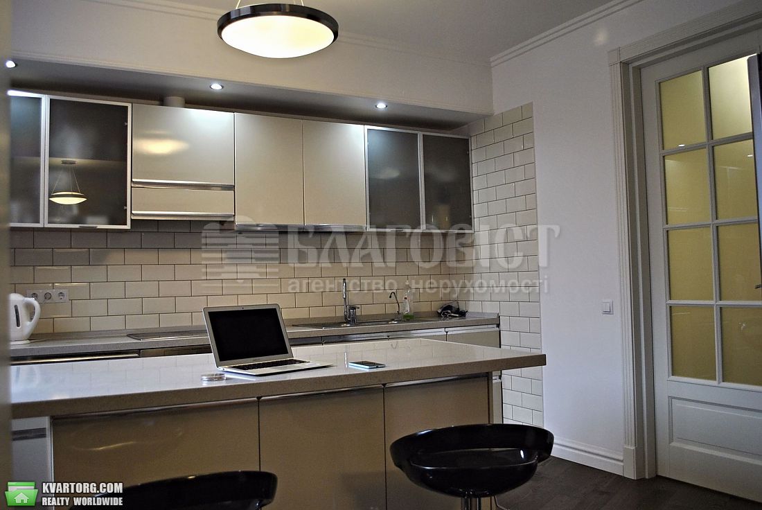 Sell 2-room apartment. Киев,  Ломоносова — photo 4