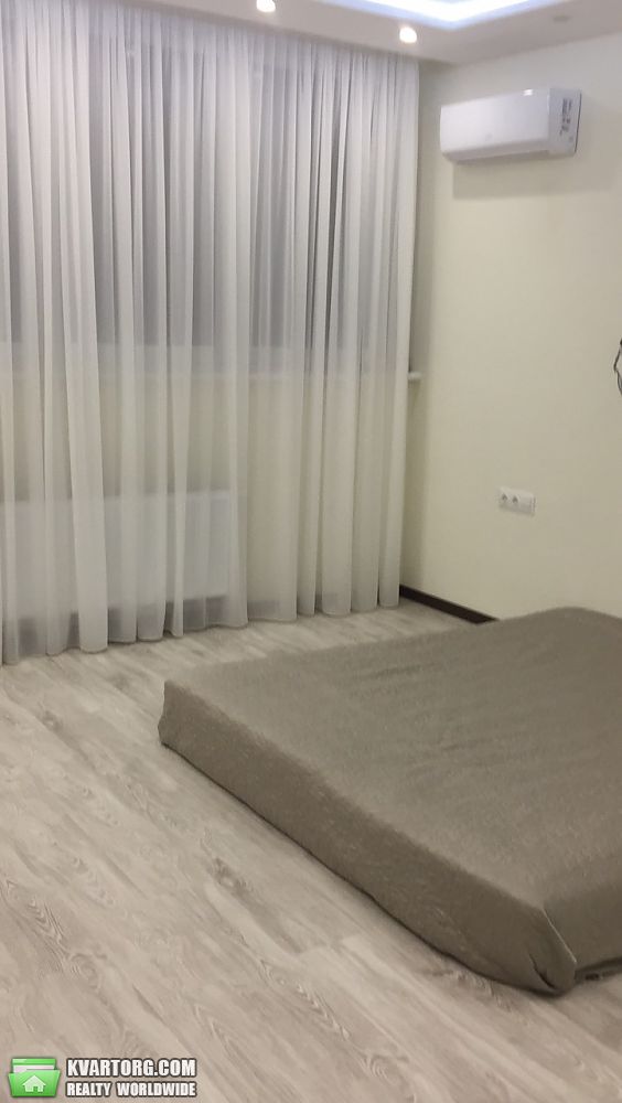 Sell 3-room apartment. Киев,  Драгоманова — photo 4