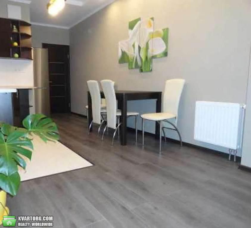 Rent out 2-room apartment. Киев,  Петрицкого — photo 3