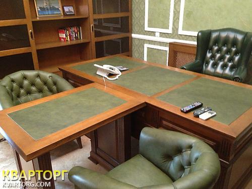 Rent out office. Киев, Круглоуниверситетская — photo 1