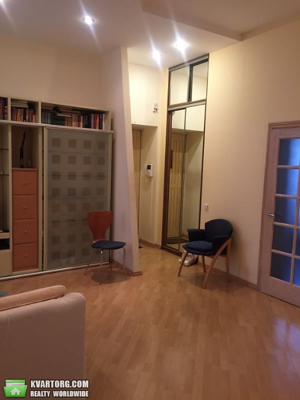 Sell 2-room apartment. Киев,  Хоривая — photo 1