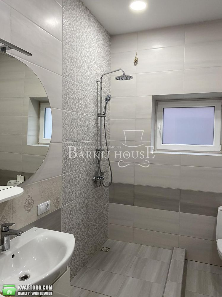 Rent out house. Киев,  Богатырская — photo 10