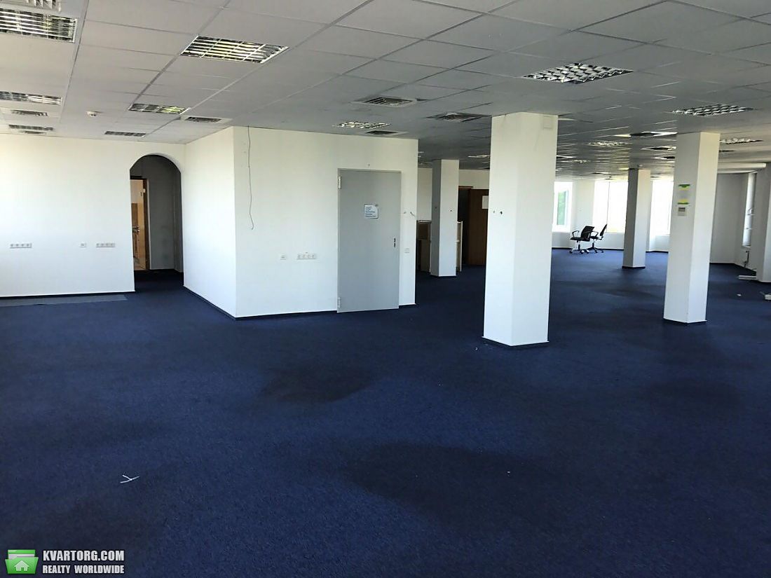 Rent out office. Киев,  Дегтяревская — photo 4