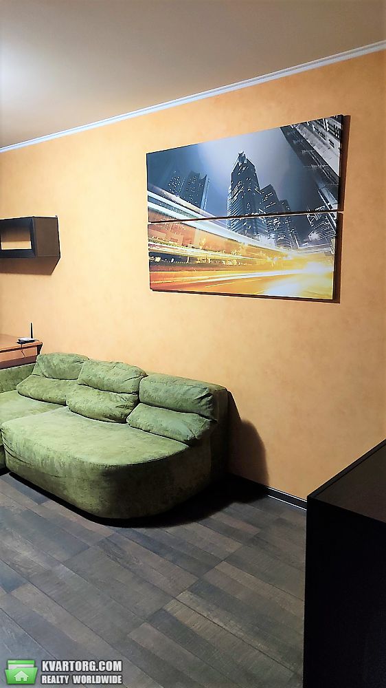 Rent out 1-room apartment. Киев, Здолбуновская — photo 2