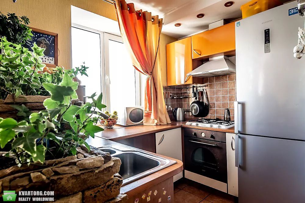 Sell 3-room apartment. Днепропетровск, новокрымская — photo 1
