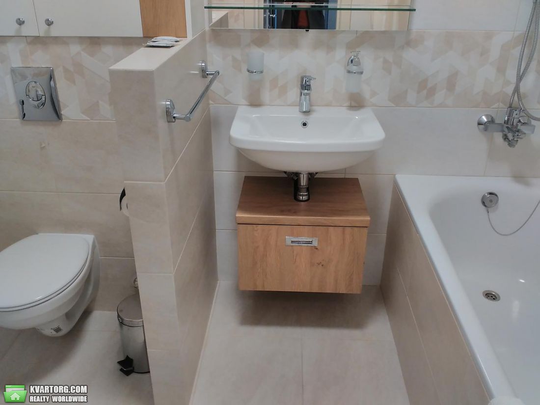 Rent out 2-room apartment. Киев,  Гоголевская — photo 10