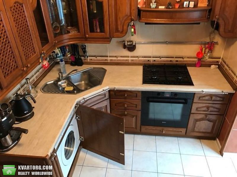 Sell 3-room apartment. Киев,  Зодчих — photo 5