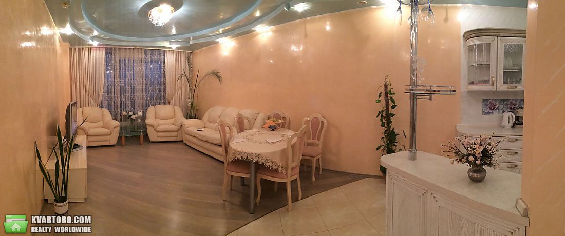 Rent out 3-room apartment. Киев,  Жилянская — photo 2