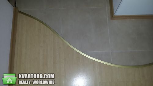 продам 3-комнатную квартиру. Киев,  Комарова - фото 4
