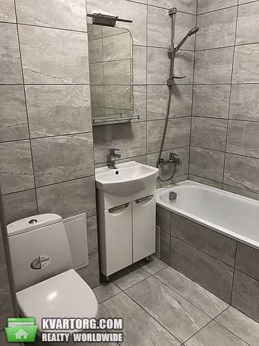 Sell 3-room apartment. Киев, Салютная — photo 4