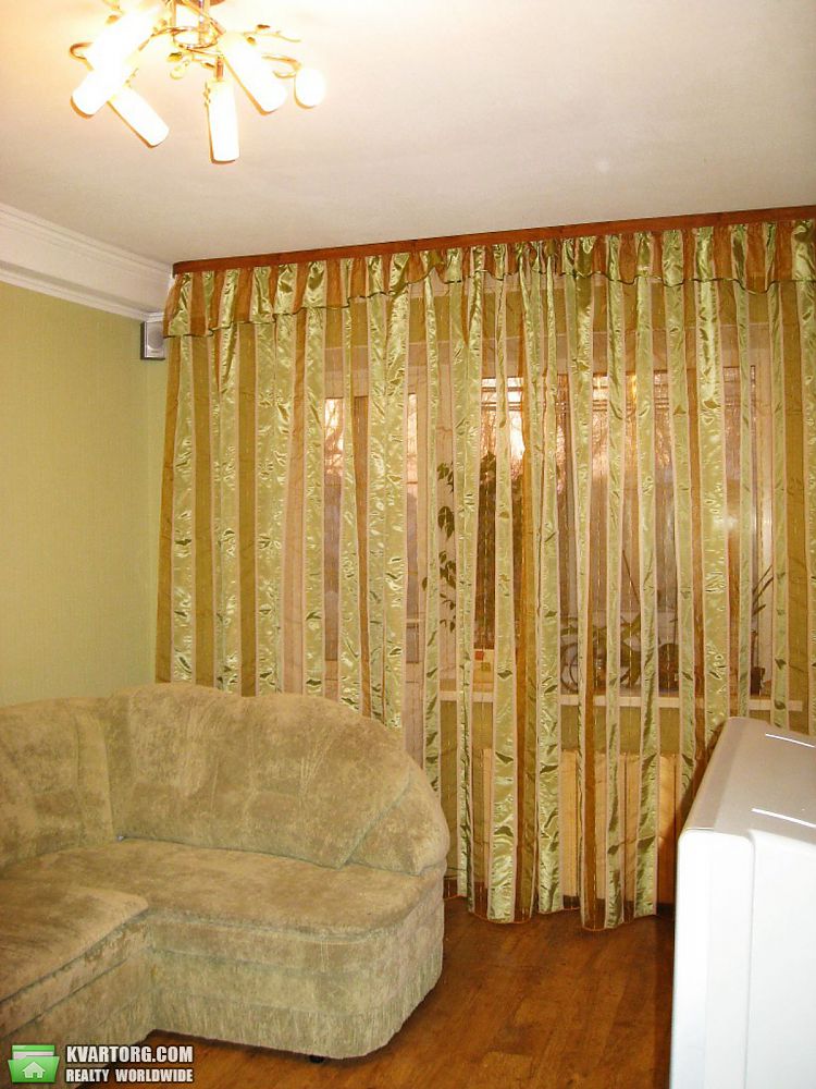Sell 3-room apartment. Донецк,  Университетская — photo 1