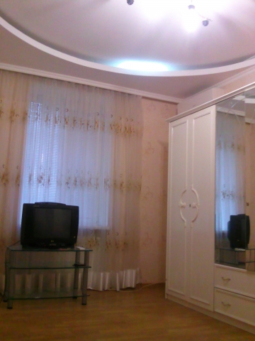 Rent out 3-room apartment. Одесса, Лузановка — photo 1