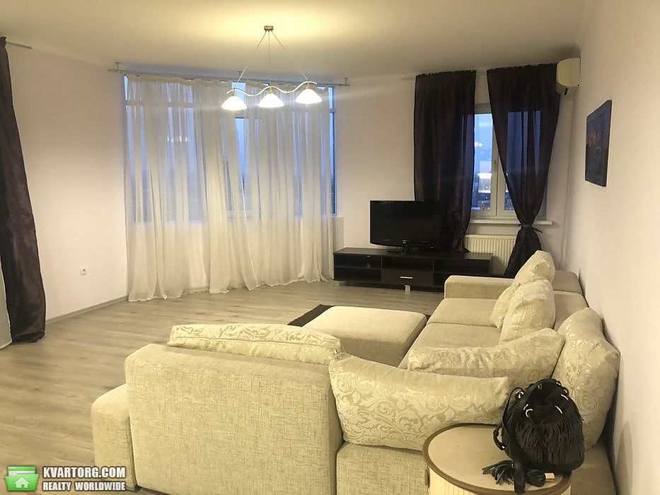 Sell 2-room apartment. Киев,  Дегтяревская — photo 4