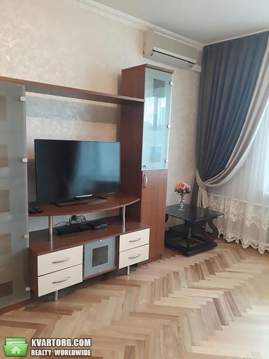 Rent out 3-room apartment. Киев,  Старонаводницкая — photo 8