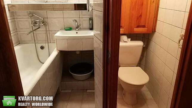 Rent out 3-room apartment. Киев,  Бучмы — photo 4