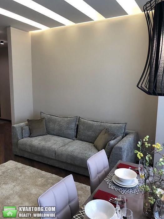 Rent out 3-room apartment. Киев, Драгомирова — photo 2