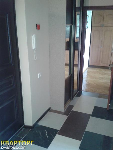 Rent out 2-room apartment. Киев, Алексеевская — photo 1
