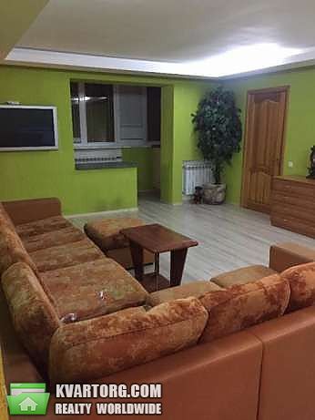 Rent out 3-room apartment. Киев, ул. Декабристов — photo 1