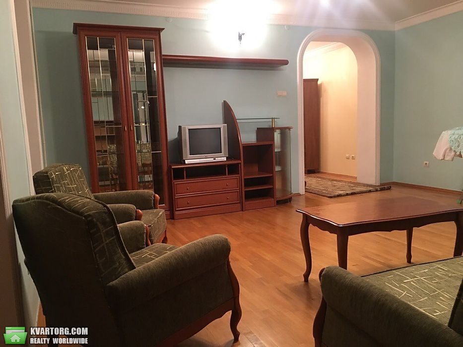 Rent out 2-room apartment. Киев,  Героев Сталинграда — photo 1