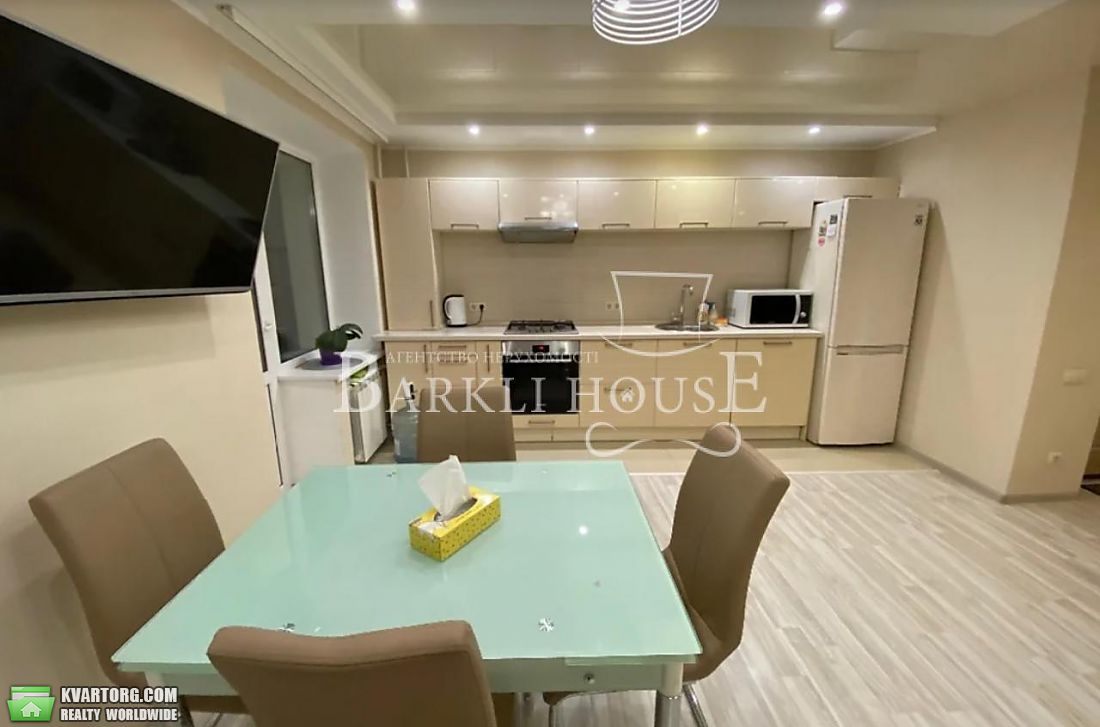 Rent out 3-room apartment. Киев,  Голосеевский пр — photo 2