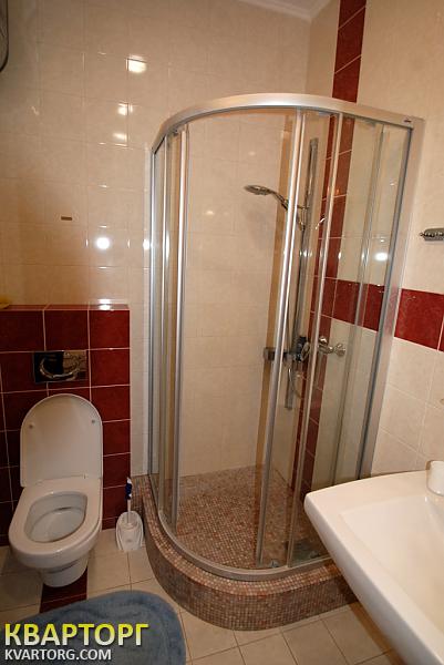 Rent out 2-room apartment. Киев,  Леси Украинки бул — photo 4
