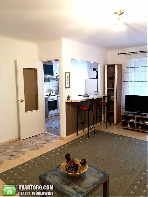 Rent out 2-room apartment. Киев,  Бастионная — photo 2