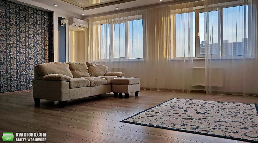 Rent out 4-room apartment. Киев, Шумского — photo 3