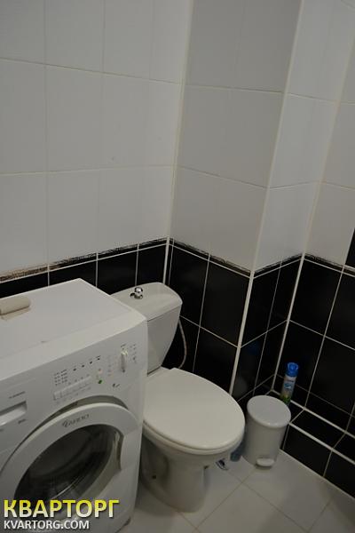 Rent out 2-room apartment. Киев,  Мельникова — photo 9