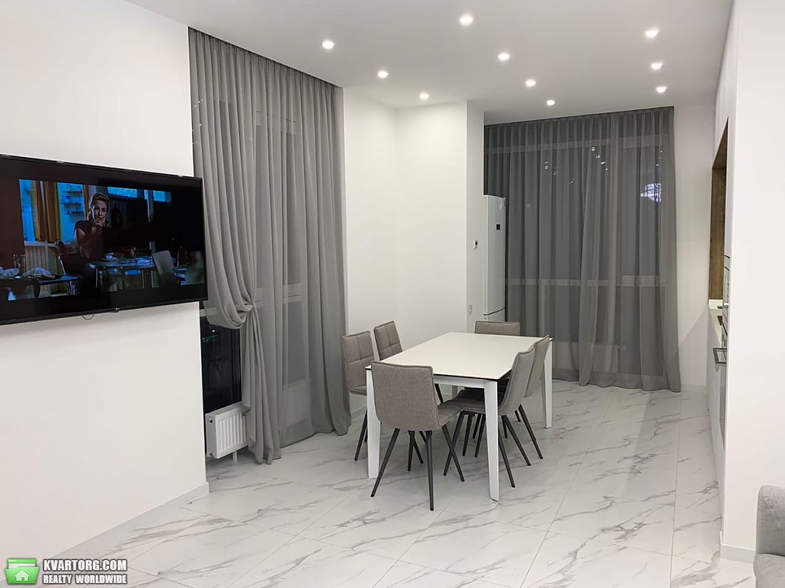 Rent out 4-room apartment. Киев,  Симферопольская — photo 3