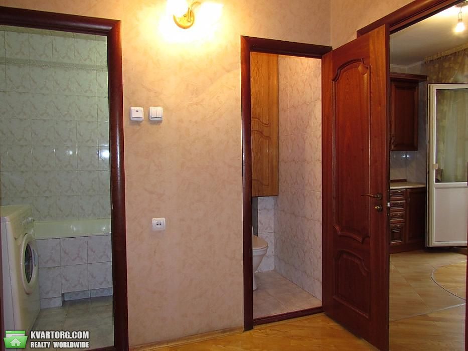 Sell 3-room apartment. Киев,  Руденко — photo 2