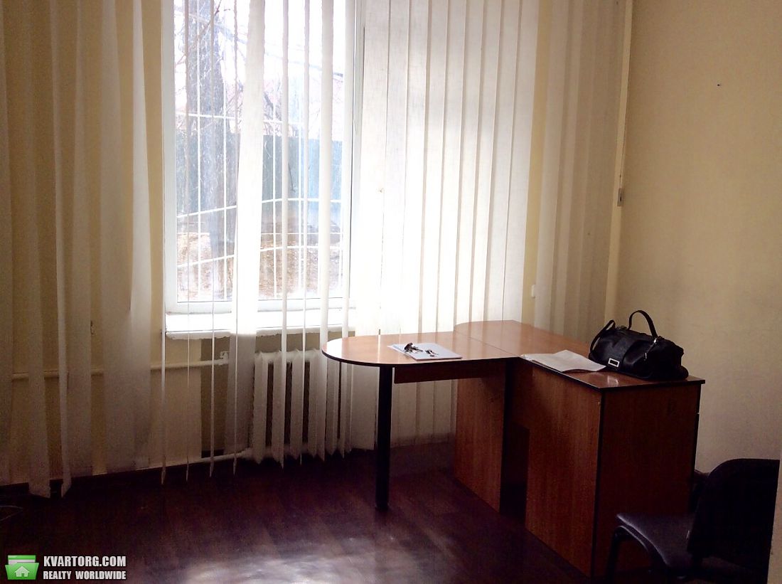 Rent out office. Киев,  Малокитаевская — photo 1