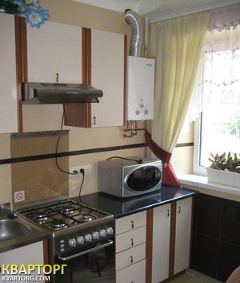 Rent out 2-room apartment. Киев,  Еленовская — photo 4