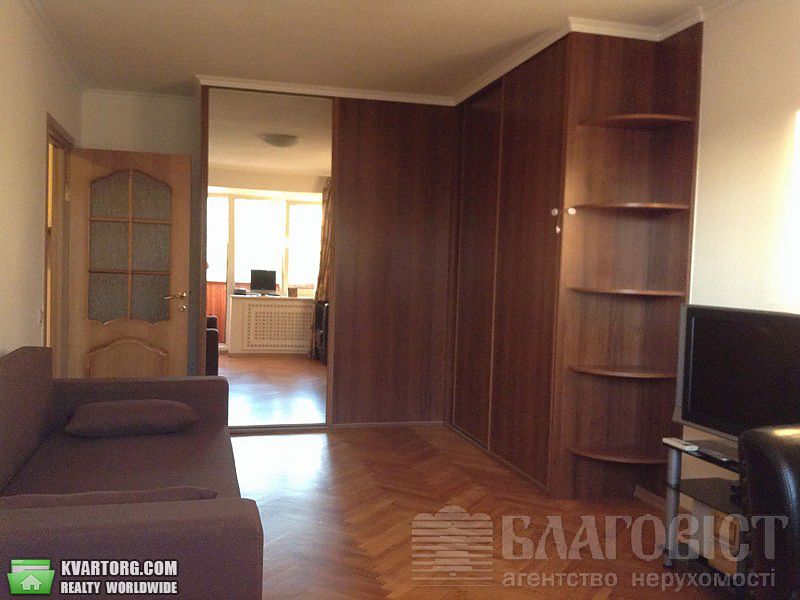Sell 2-room apartment. Киев,  Гоголевская — photo 4