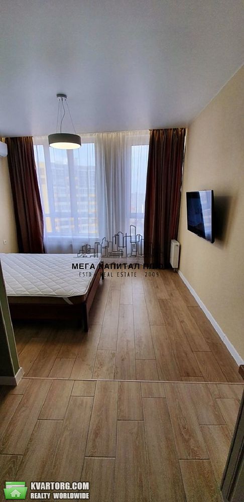 Rent out 1-room apartment. Киев,  Каховская — photo 2
