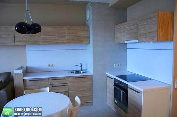 Rent out 2-room apartment. Киев,  Дегтяревская — photo 3