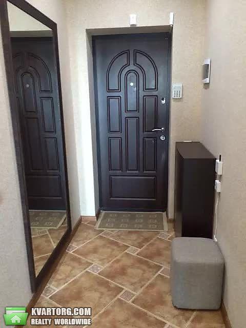 Rent out 1-room apartment. Киев,  Олевская — photo 7