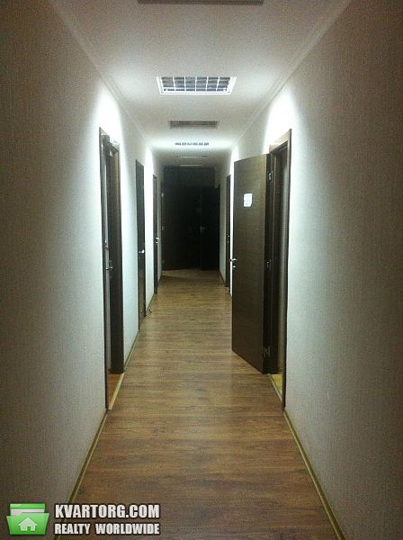 Rent out office. Киев, Королева — photo 1