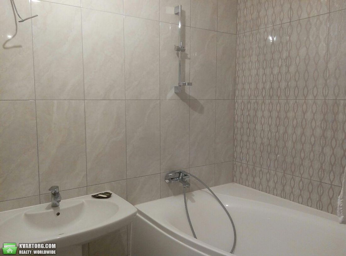 Rent out 3-room apartment. Киев,  Ирининская — photo 5