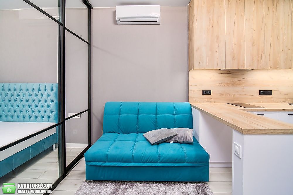 Sell 1-room apartment. Киев,  Каховская — photo 3