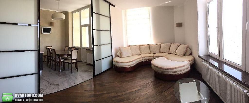 Rent out 3-room apartment. Киев,  Днепровская наб — photo 1