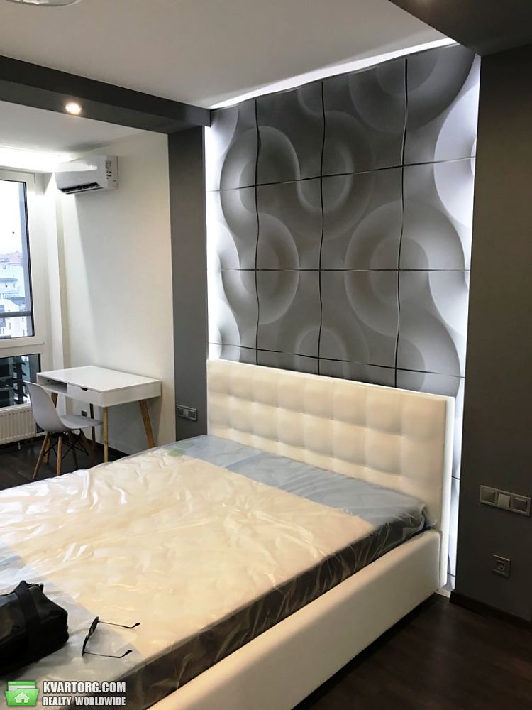 Rent out 2-room apartment. Киев, Златоустовская ул. — photo 10