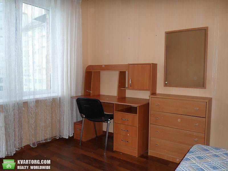 Rent out 2-room apartment. Киев,  Павловская — photo 2