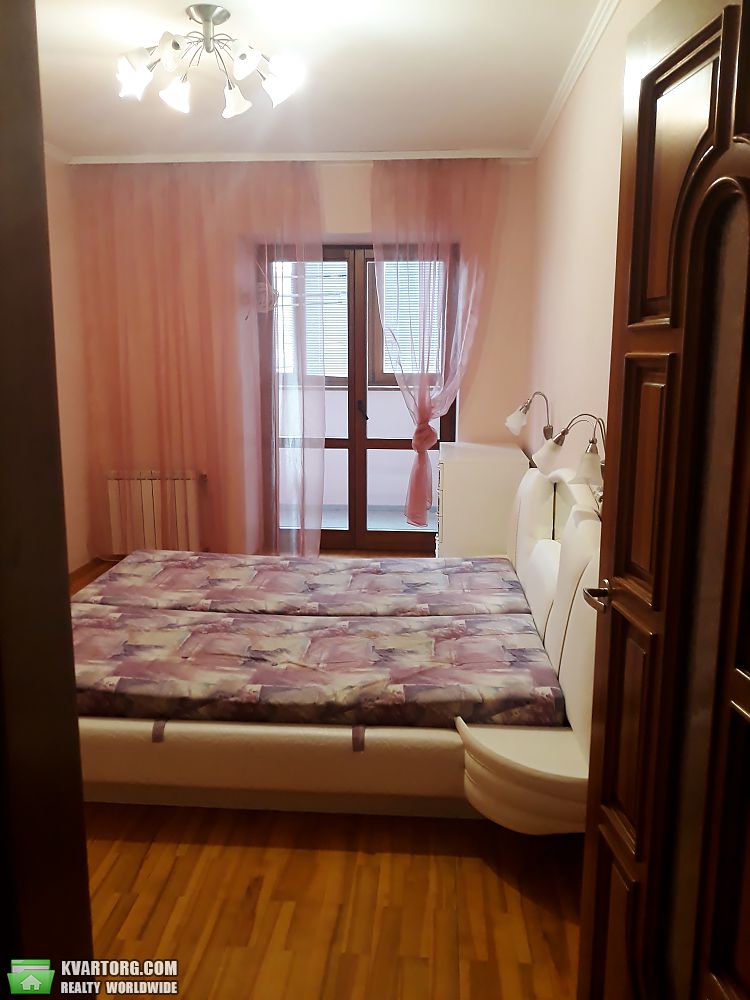 Rent out 2-room apartment. Киев,  Артиллерийский пер — photo 6