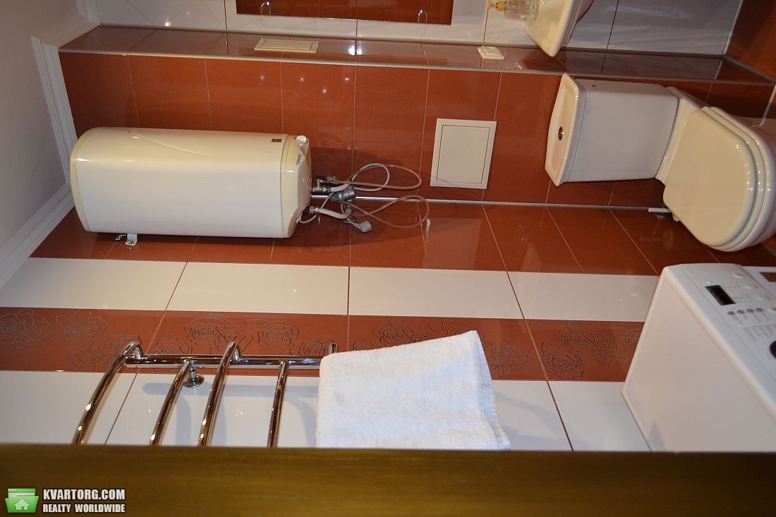 Rent out 3-room apartment. Киев,  Драгоманова — photo 4